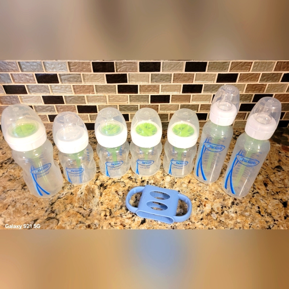 EUC Dr. Brown's Assorted Baby Bottles Set Anti-colic Wide Neck Size 1 Nipples
